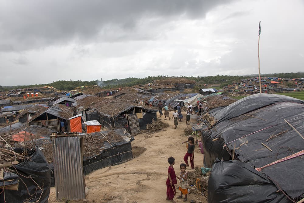 Çare Derneği Arakan'da Onbinlerce Kişiye Yardım Ulaştırdı