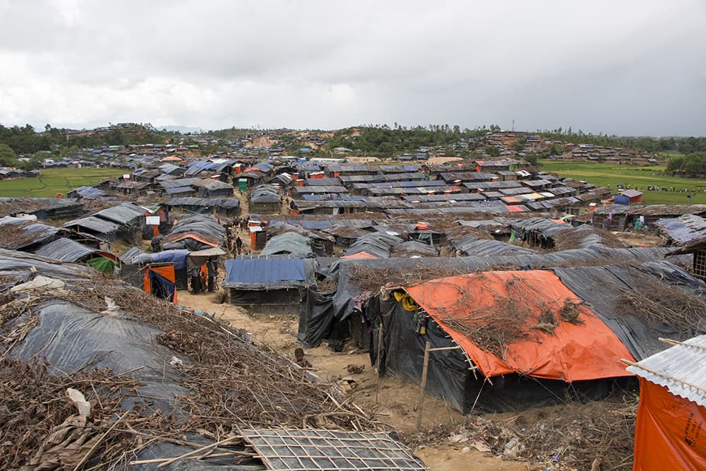 Çare Derneği Arakan'da Onbinlerce Kişiye Yardım Ulaştırdı