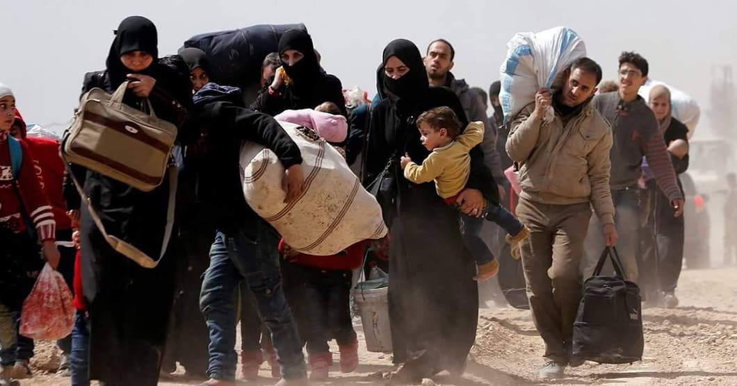Doğu Guta'dan Tahliye Edilen Binlerce İnsan Yardım Bekliyor