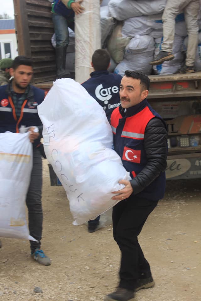 Cinderes'teki Türkmen Kardeşlerimize Yardım
