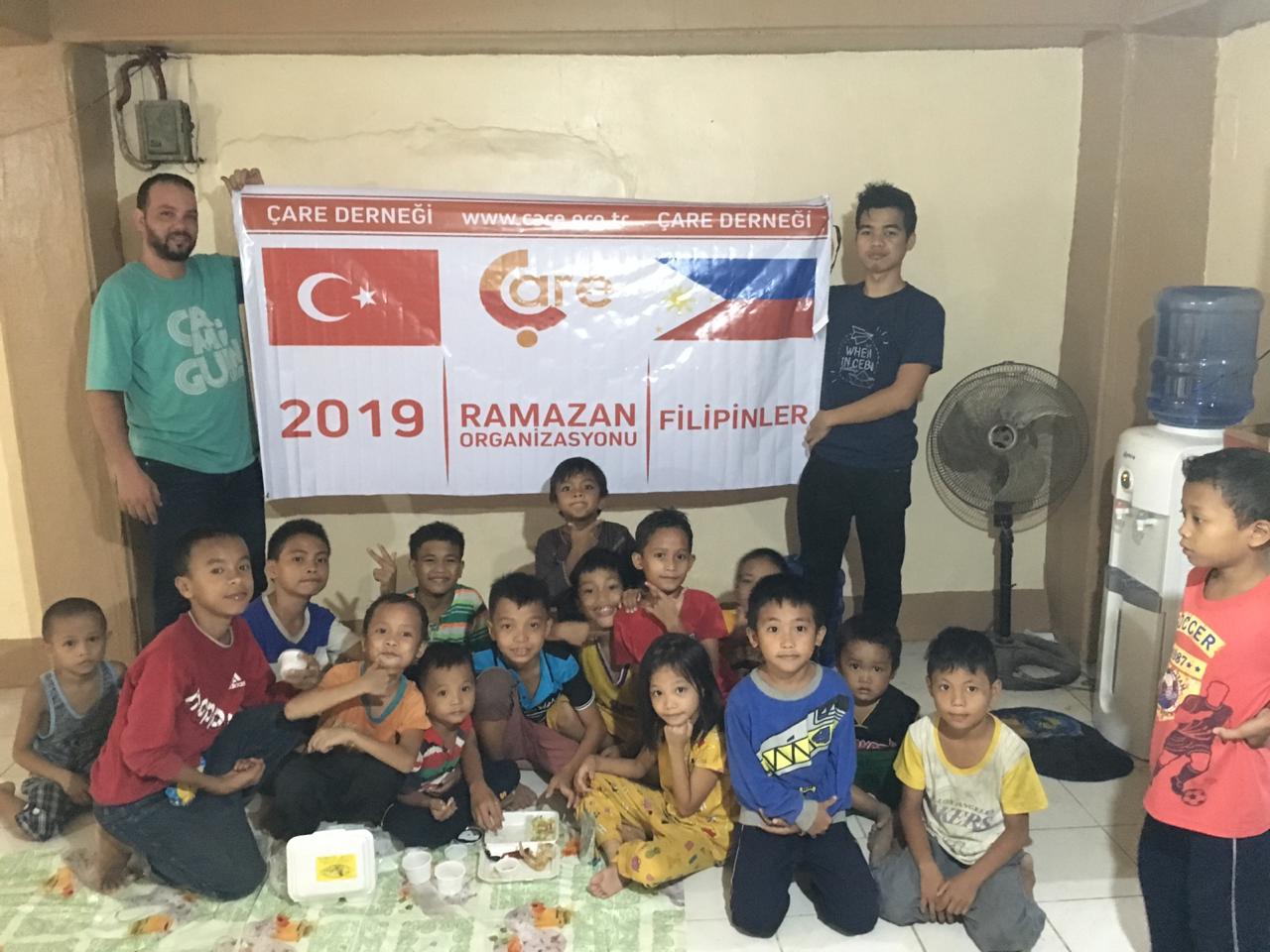 Filipinli Kardeşlerimizle İftar Sofrasında Buluştuk