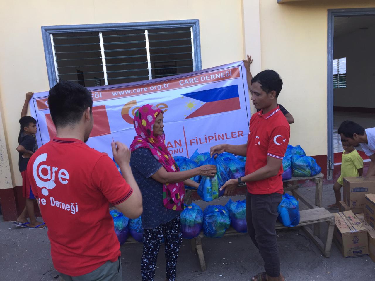 Filipinli Kardeşlerimizle İftar Sofrasında Buluştuk