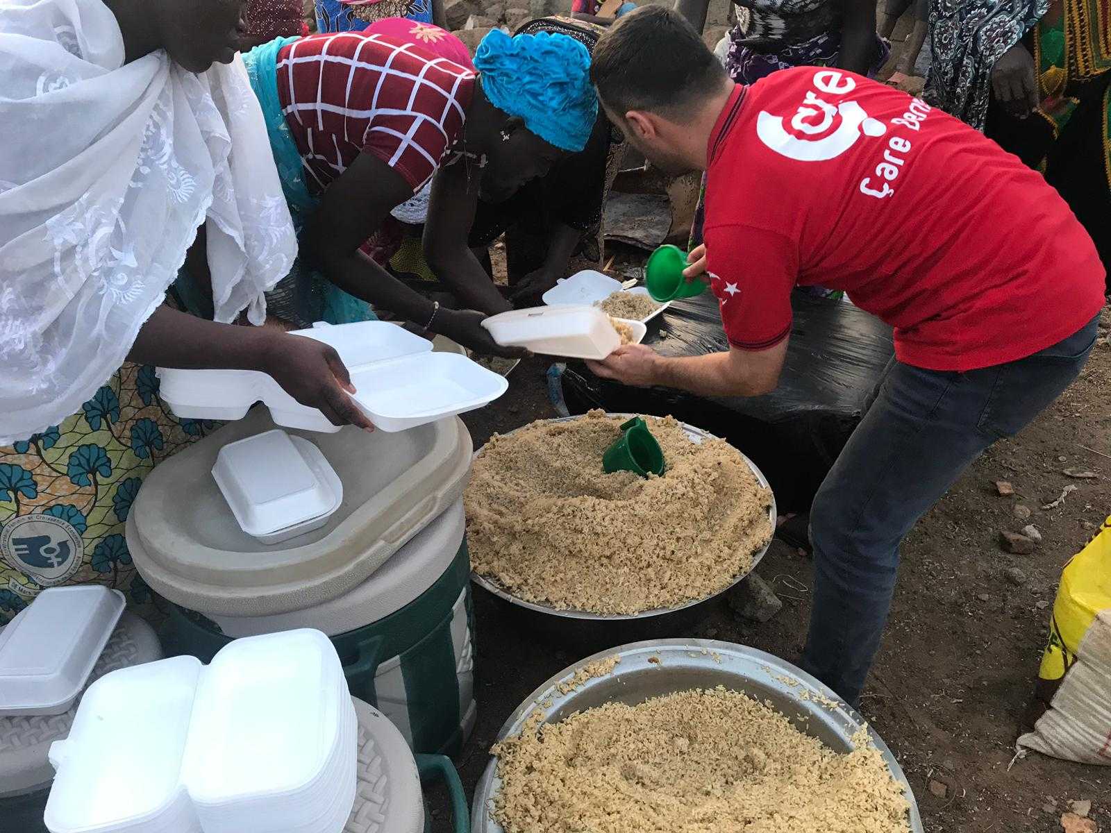 Burkina Faso'daki Binlerce Aileye Ramazan Yardımları Ulaştırıldı
