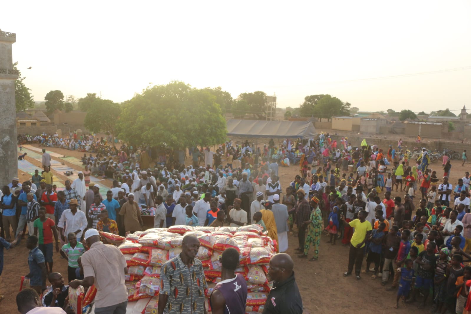 Burkina Faso'daki Binlerce Aileye Ramazan Yardımları Ulaştırıldı