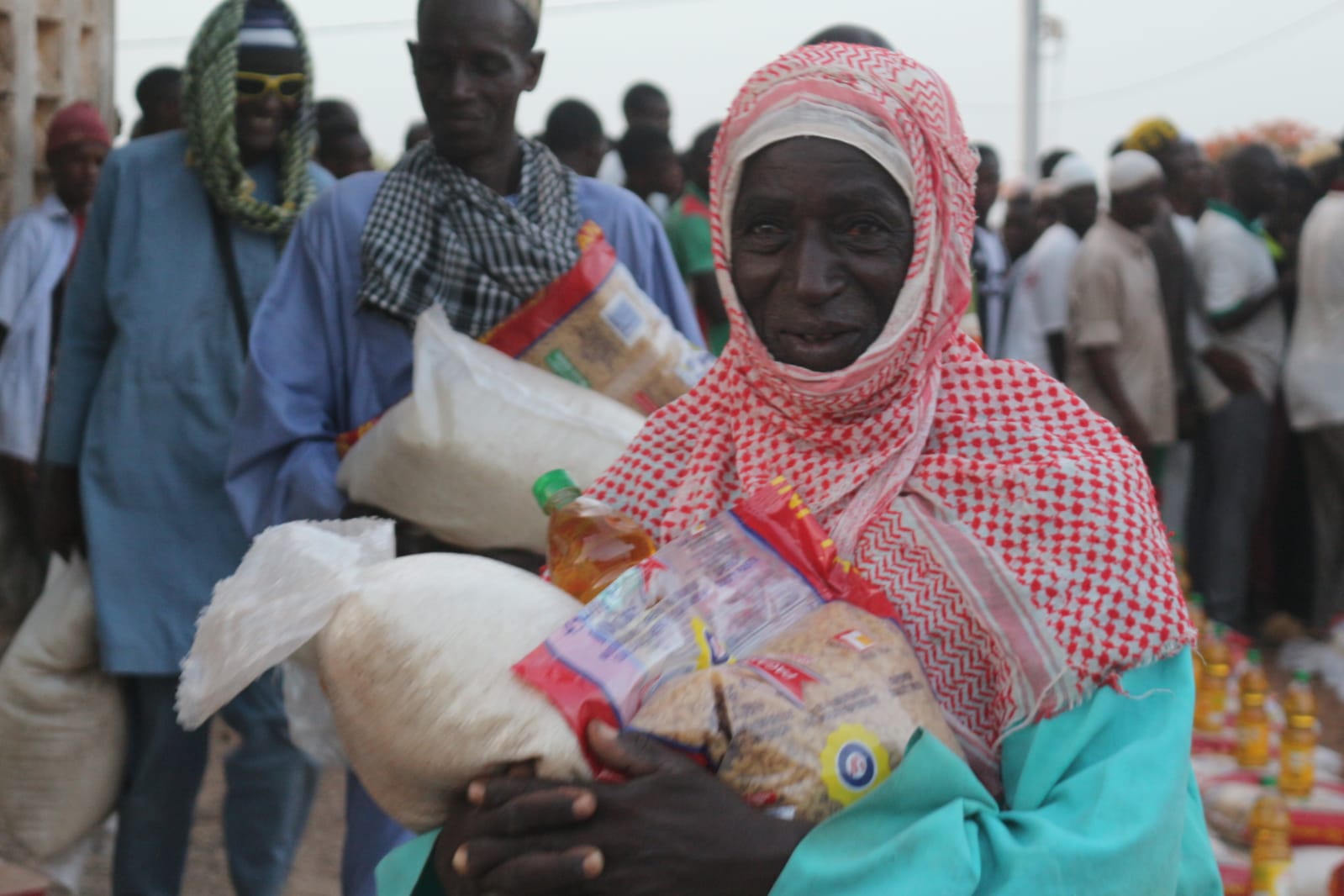 Burkina Faso'daki Binlerce Aileye Ramazan Yardımları Ulaştırıldı