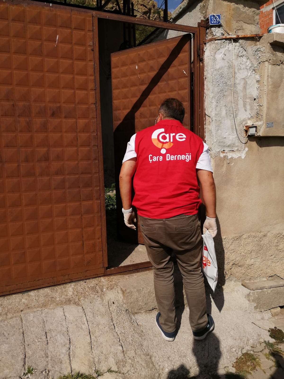 Karantinadaki Köye Kırtasiye Yardımı 
