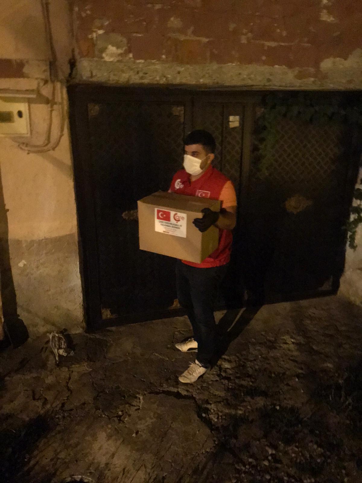 Kütahya'da Karantinaya Alınan İki Köye Gıda Yardımı