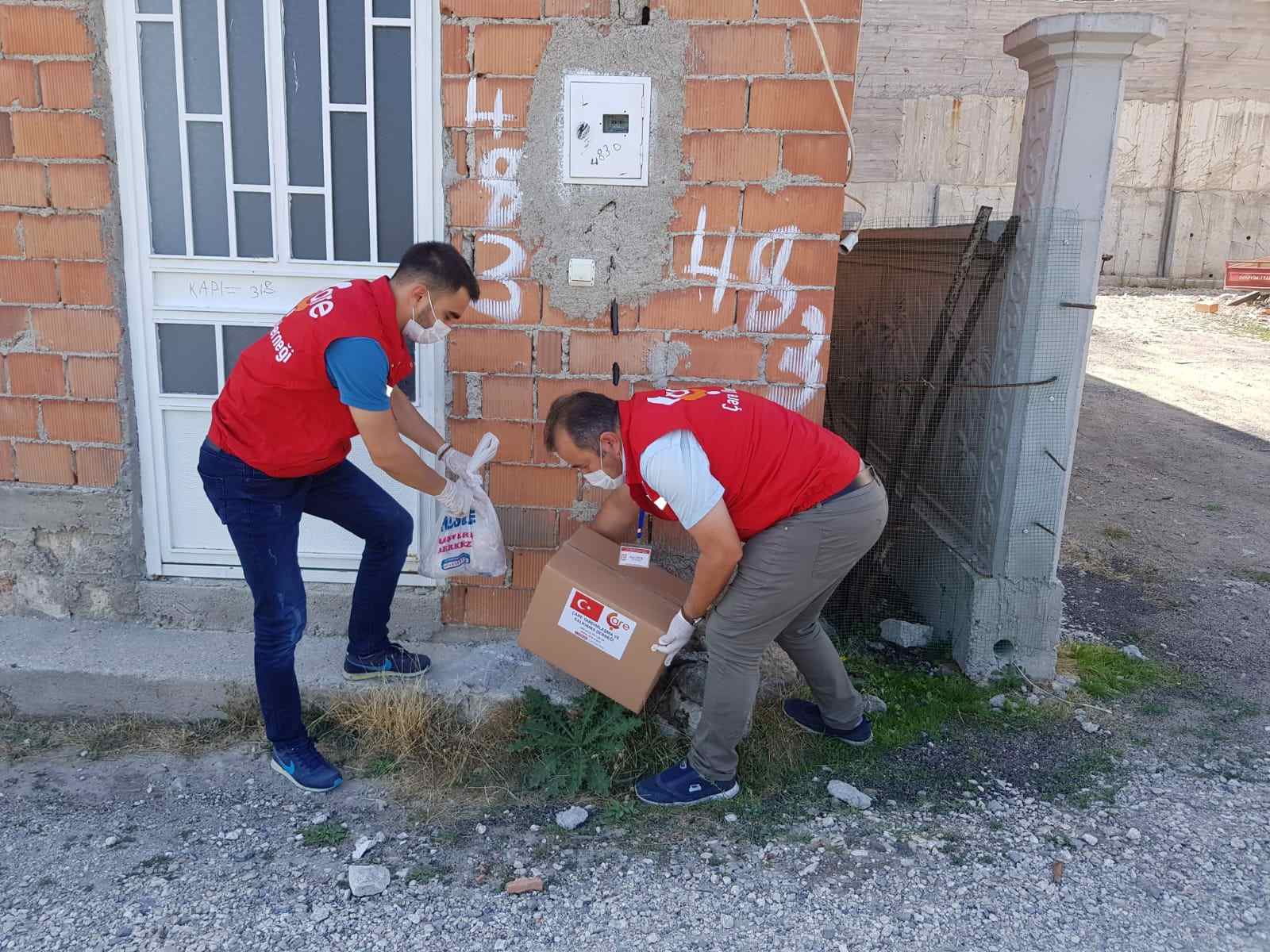 Kütahya'da Karantinaya Alınan İki Köye Gıda Yardımı