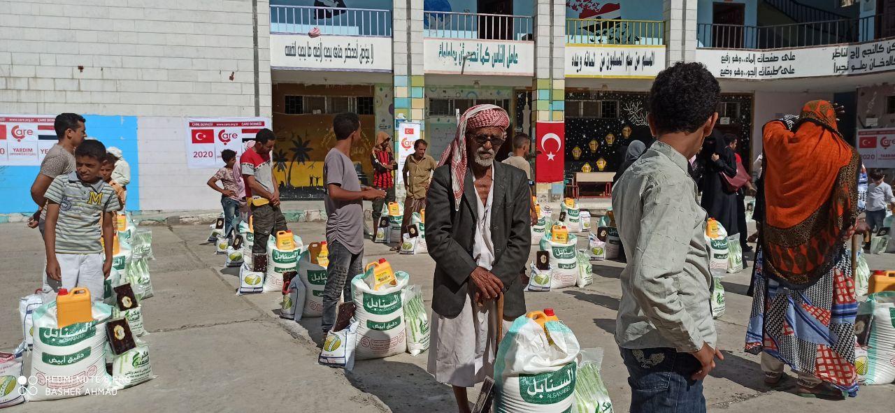 Yemen’e Temel İhtiyaç Gıda ve Kıyafet Yardımlarınız Ulaştı