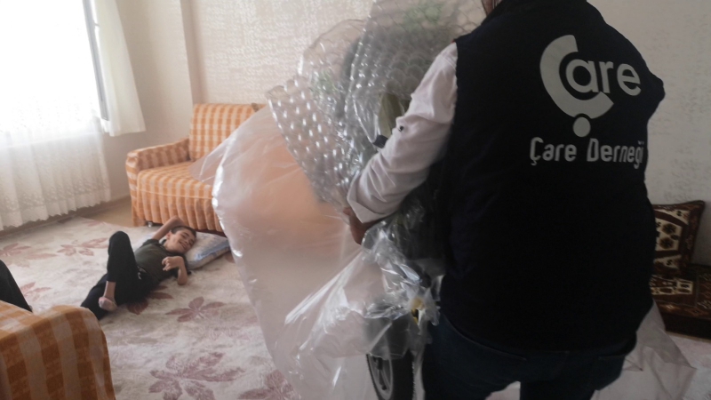 mehmet-emin-e-engelli-sandalyesi-surprizi-2.jpeg