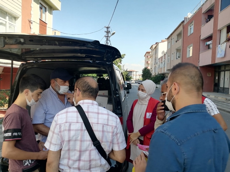 umraniye-deki-ihtiyac-sahibi-ailelere-yardim-9.jpeg