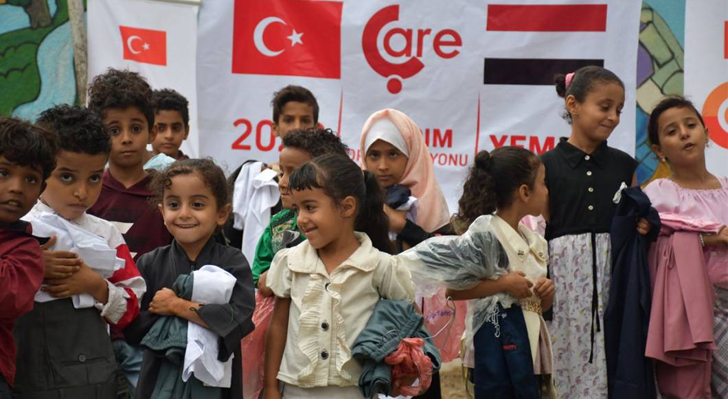 Yemen’e Temel İhtiyaç Gıda ve Kıyafet Yardımlarınız Ulaştı