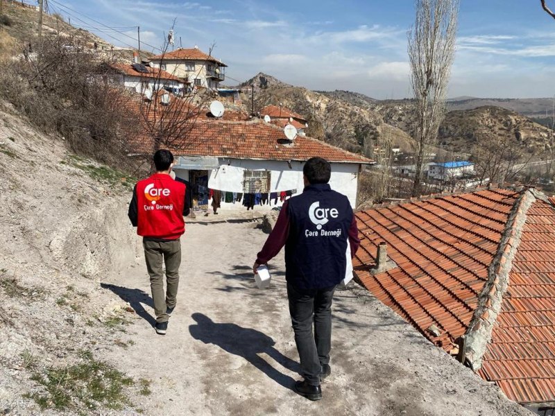 Ankara'da 40 Aileye Hijyen Paketi ve Gıda Yardımları 20.jpeg