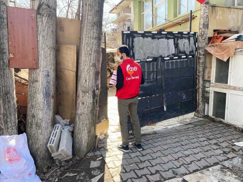 Ankara'da 40 Aileye Hijyen Paketi ve Gıda Yardımları 40.jpeg