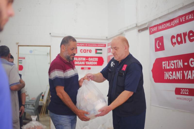 Filistin, Gazze'de Bayramlık ve Gıda Dağıtımları (2).jpeg