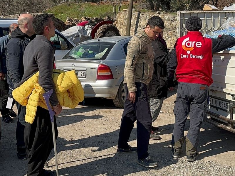Depremzedelere Hizmetlerimiz Devam Ediyor