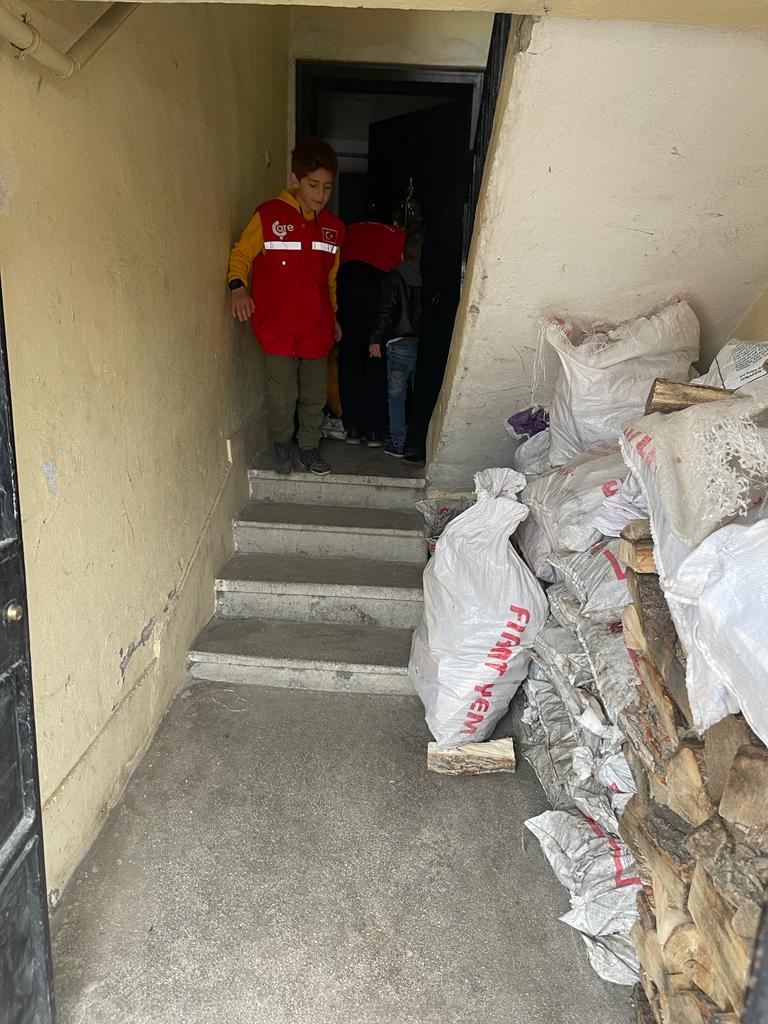 Elazığ'da Gıda ve Hijyen Paketi Yardımları
