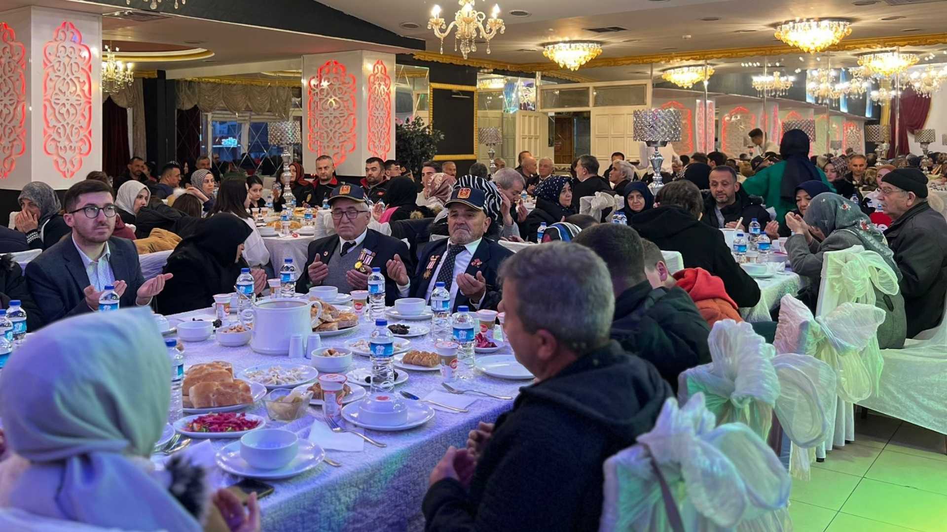 Warm Iftar Dinner with Earthquake Survivors in Tavsanli
