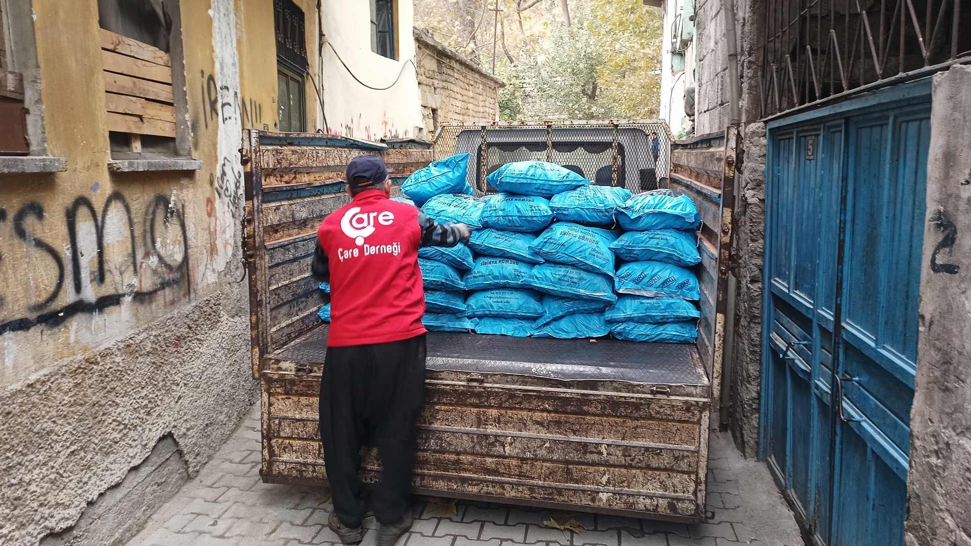Kahramanmaraş'ta Kış Yardımı Başlıyor