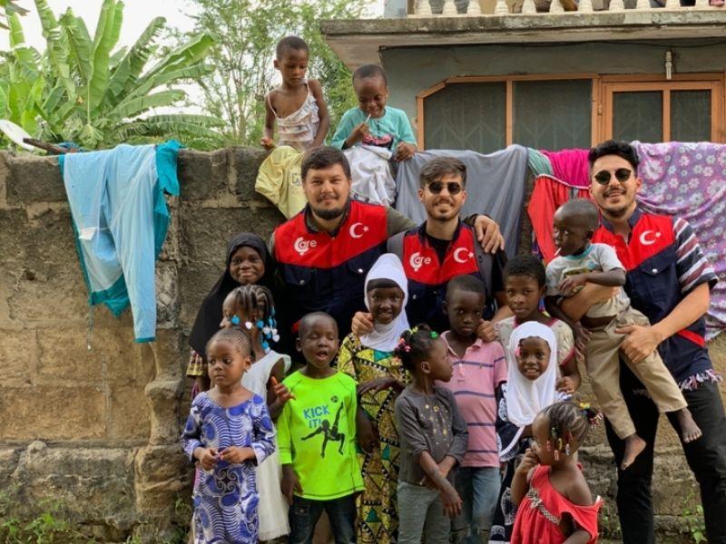 gana-istanbul-baskonsolosu-abdulai-den-care-dernegi-ne-ziyaret2.jpg