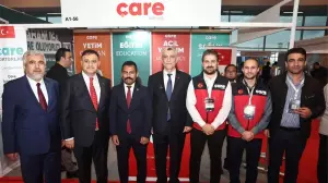 Ticaret Bakanı Ömer Bolat Çare Derneği Standında